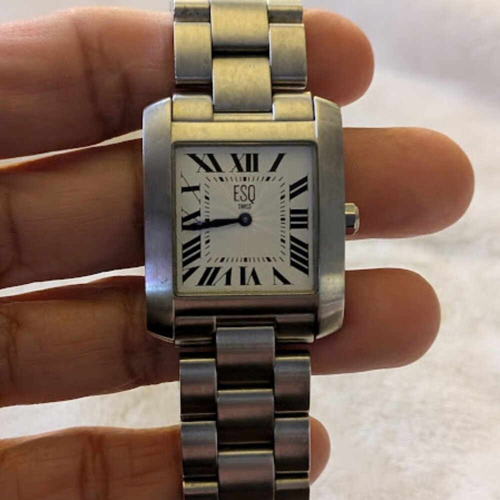 ESQUIRE SWISS QUARTZ MOVEMENT WATER RESISTANT WOMENS WATCH
